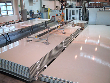 Vacuum produced train roof units