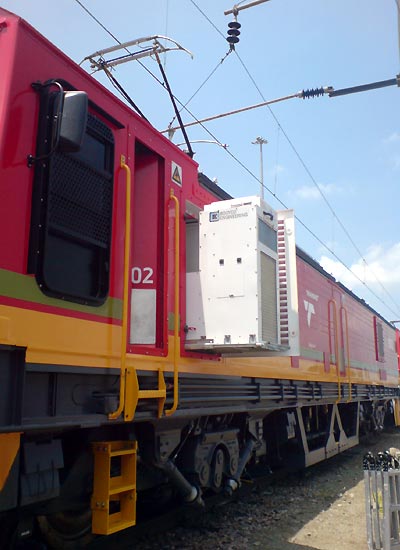 Side mounted air conditioning unit on a train 