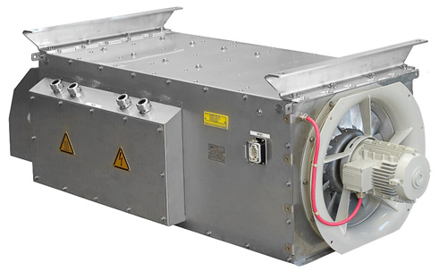 High-performance axial fan