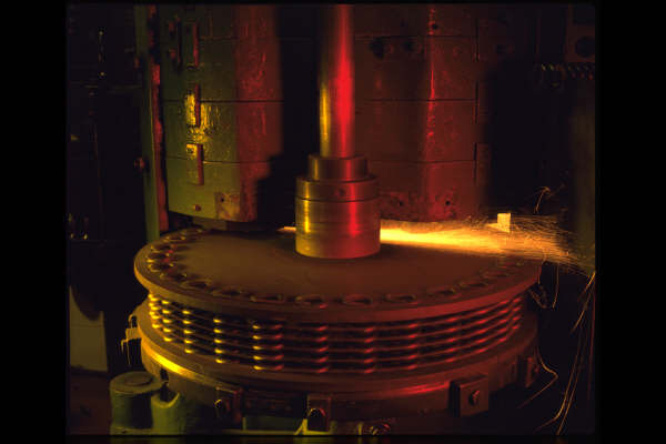 Spring end grinding taking place