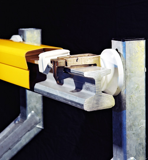 Third-rail electrification system