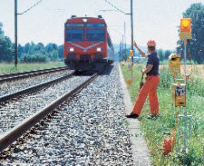 eBUe2000 level crossing with Swiss reliability.