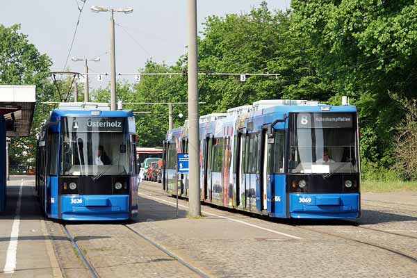 Roland-Center terminus