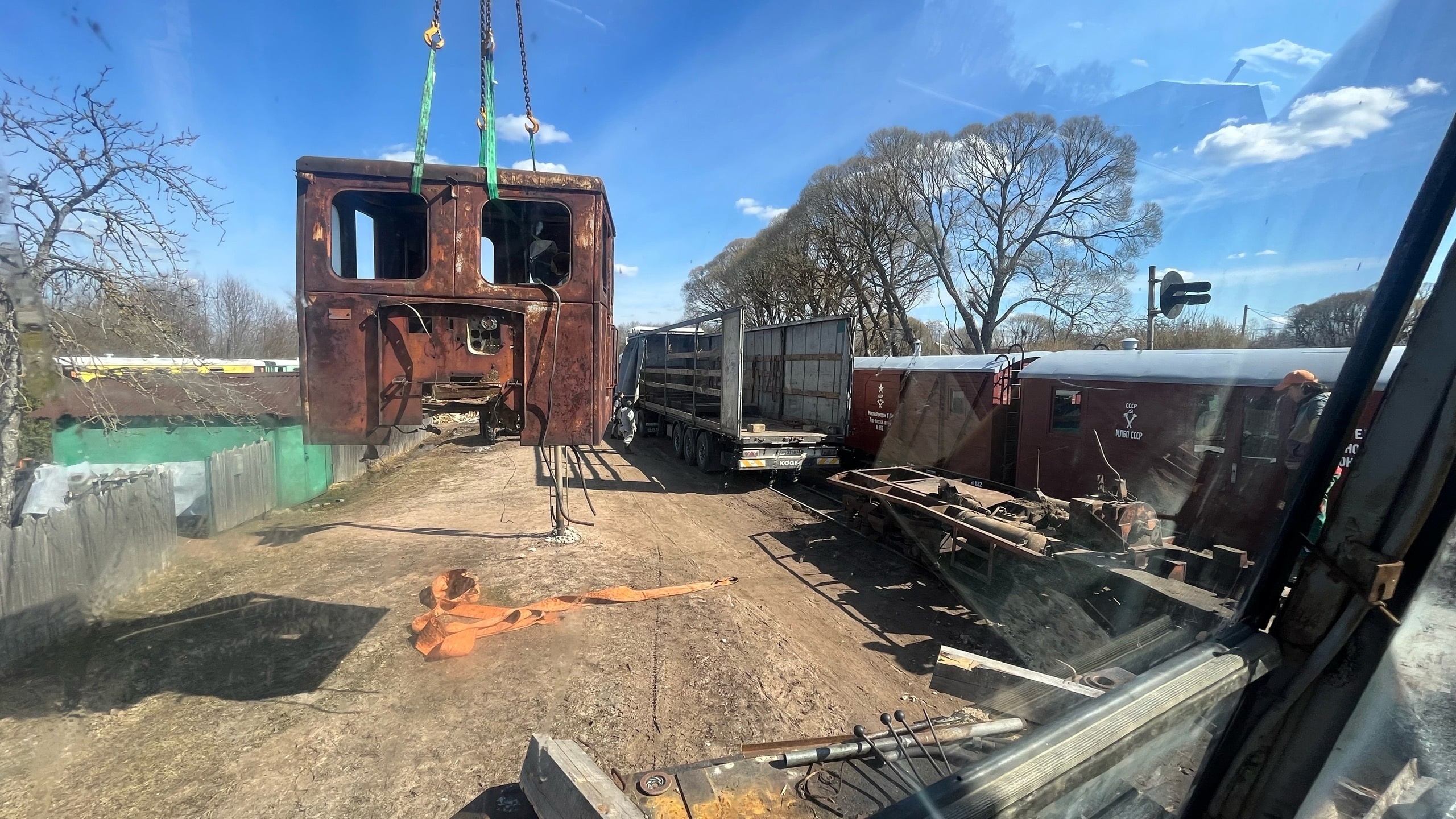 04.2023. Разгрузка кабины мотовоза МД54-4