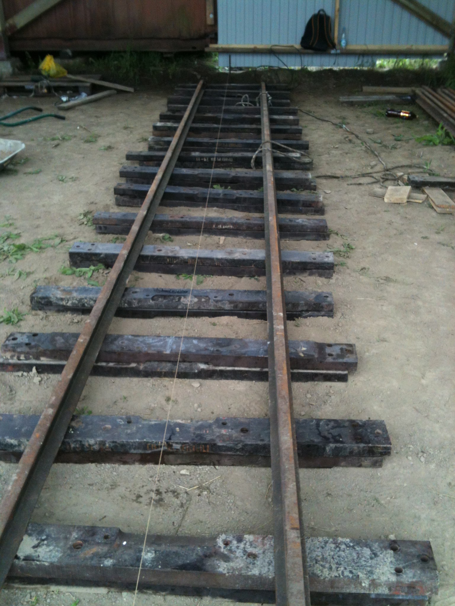 24.07.2016. Уложено первое звено пути в депо