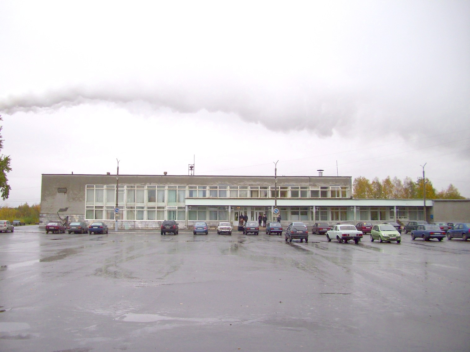 Железнодорожная линия Исакогорка — Северодвинск — Нёнокса
  —  фотографии, сделанные в 2010 году (часть 1)