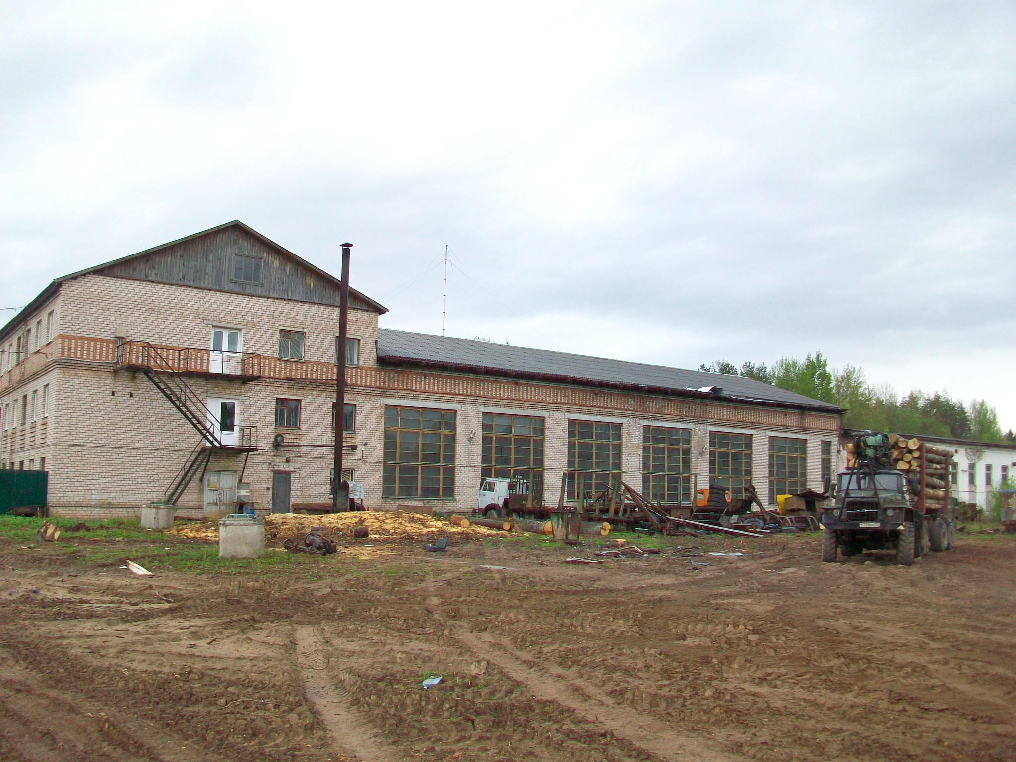 Крестецкая узкоколейная железная дорога  —  фотографии, сделанные в 2015 году