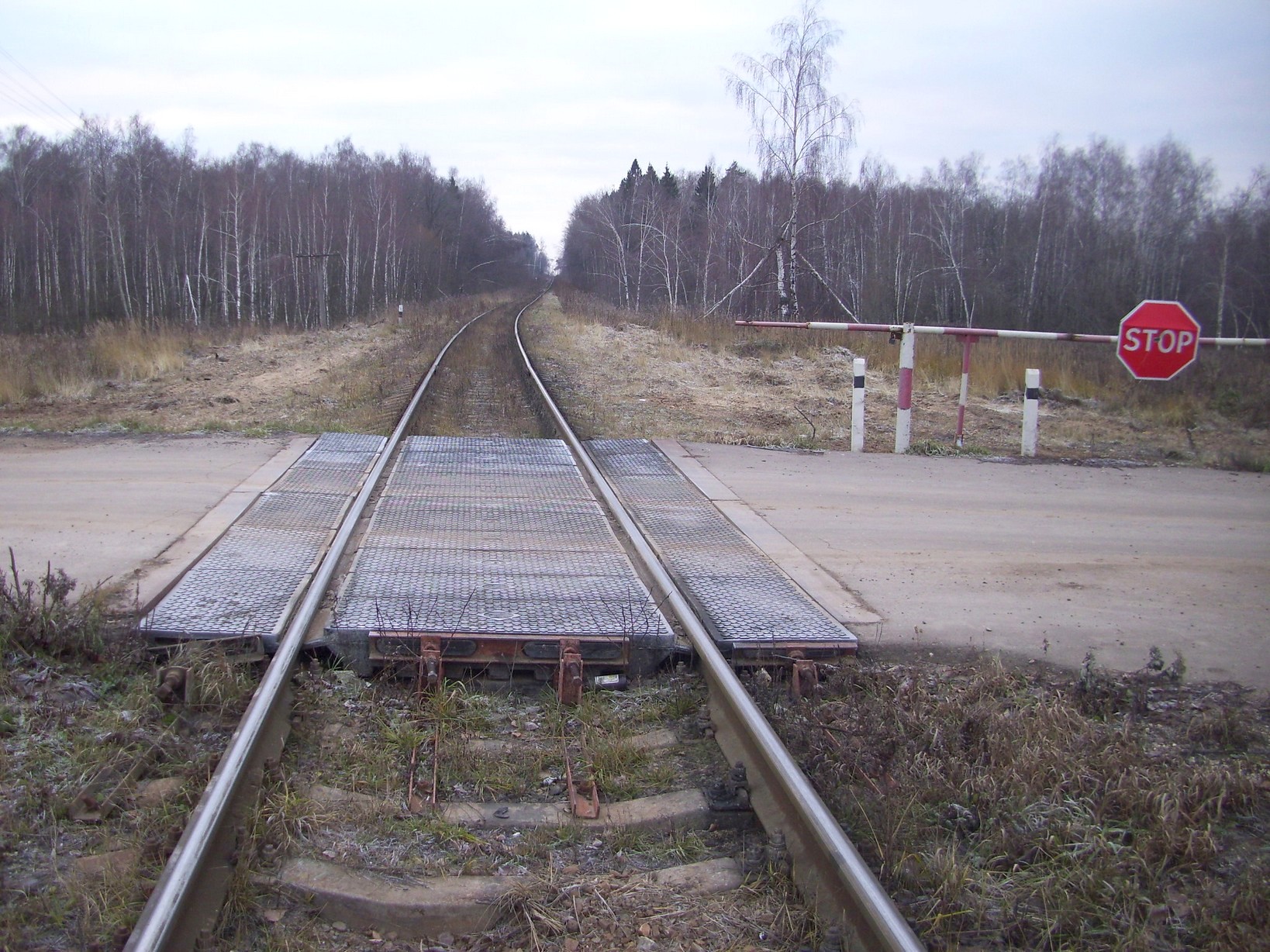 Железнодорожная линия Авиационная — Карьерная
  —  фотографии, сделанные в 2011 году (часть 5)
