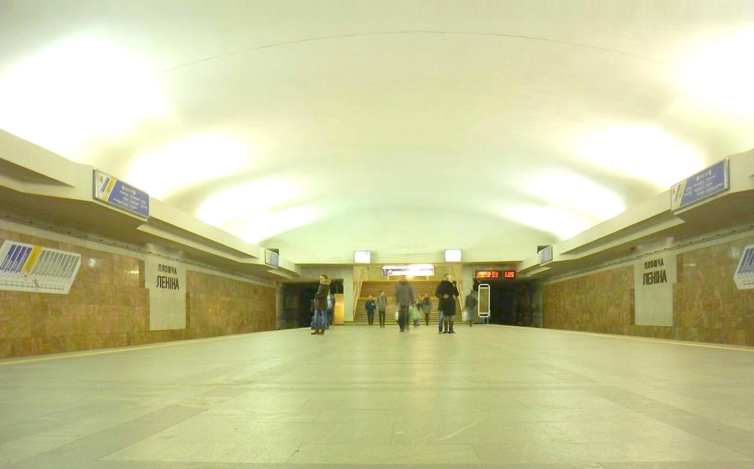 Минский метрополитен  — станция «Площадь Ленина»