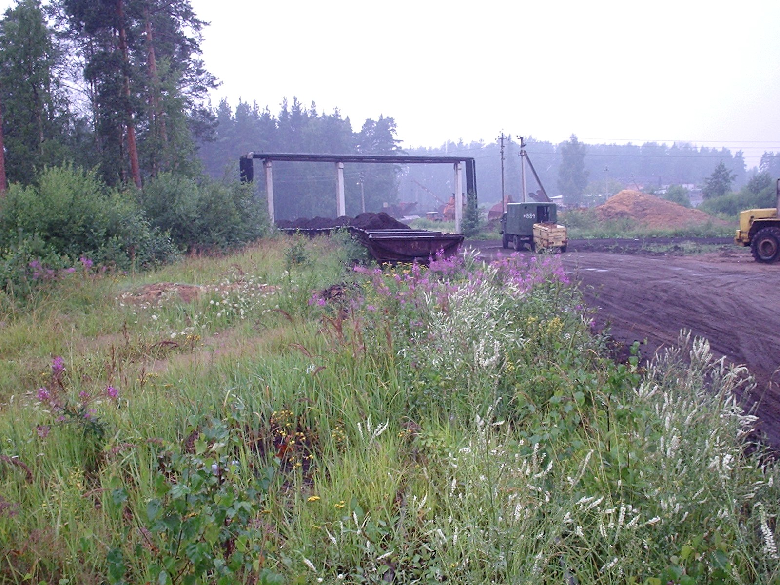 Узкоколейная железная дорога торфопредприятия «Ларьян»  - фотографии, сделанные в 2006 году (часть 4)