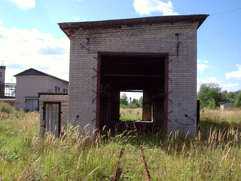 Узкоколейная железная дорога Васильевского предприятия промышленного железнодорожного транспорта  — фотографии, сделанные в 2005 году (часть 22)