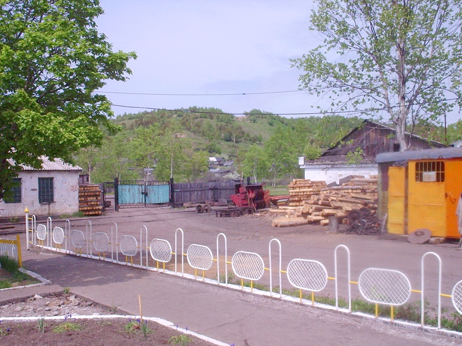 Узкоколейная  железная дорога Шахтёрского погрузочно-транспортного управления  —  фотографии, сделанные в 2006 году (часть 7)