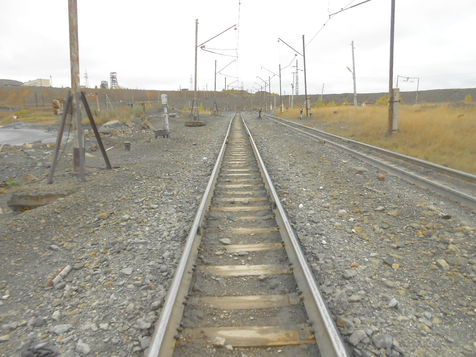 Узкоколейная железная дорога комбината «Магнезит» — фотографии, сделанные в 2017 году (часть 8)