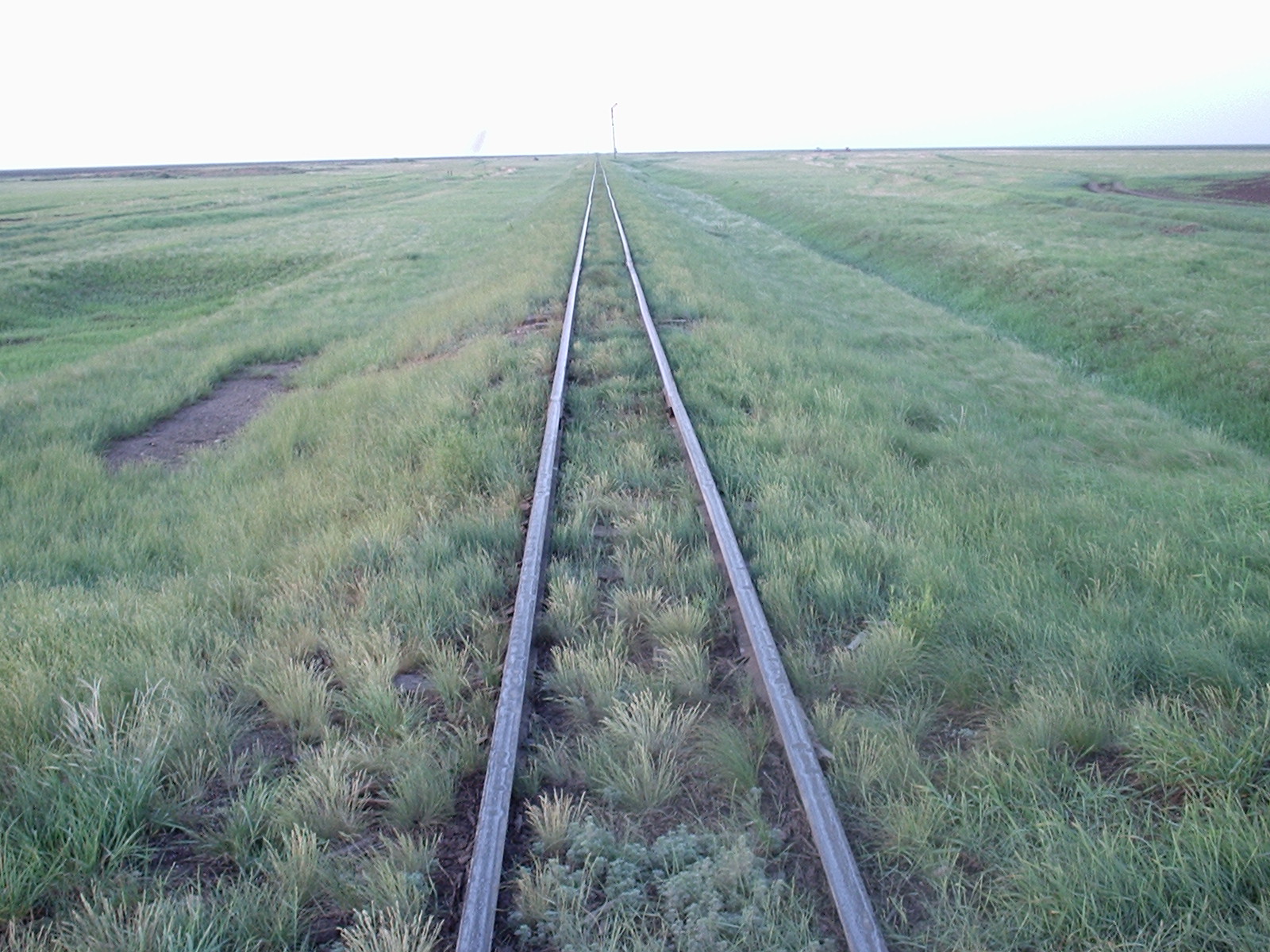 Узкоколейная железная дорога Атбасар  —  Шантобе  —  фотографии, сделанные в 2007 году (часть 31)