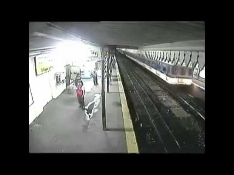 �������� ������� � ���������/ Train wreck of a...